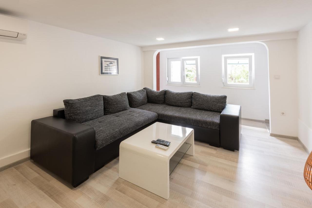 Apartment N&T Pula Zewnętrze zdjęcie