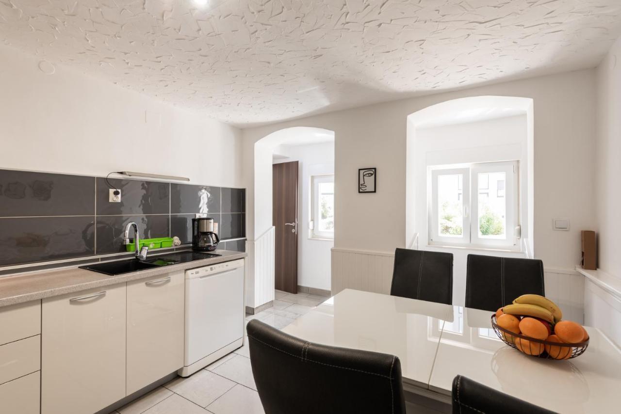 Apartment N&T Pula Zewnętrze zdjęcie